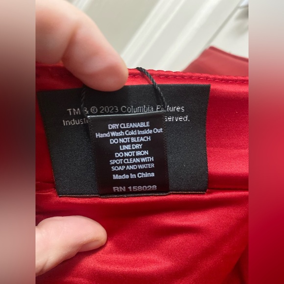 BRAM STOKER DRACULA ARMOR PATTERN PENCIL SKIRT BLOOD RED QUILTED VEGAN LEATHER - Picture 9 of 16